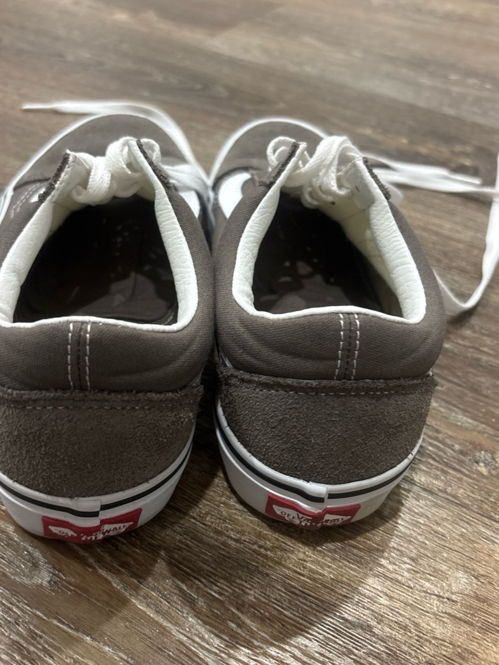 Vans - Picture 4 of 4